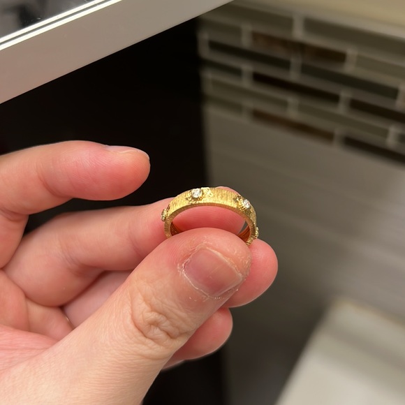 Hand engraved solid 18k yellow gold ring - Picture 9 of 12